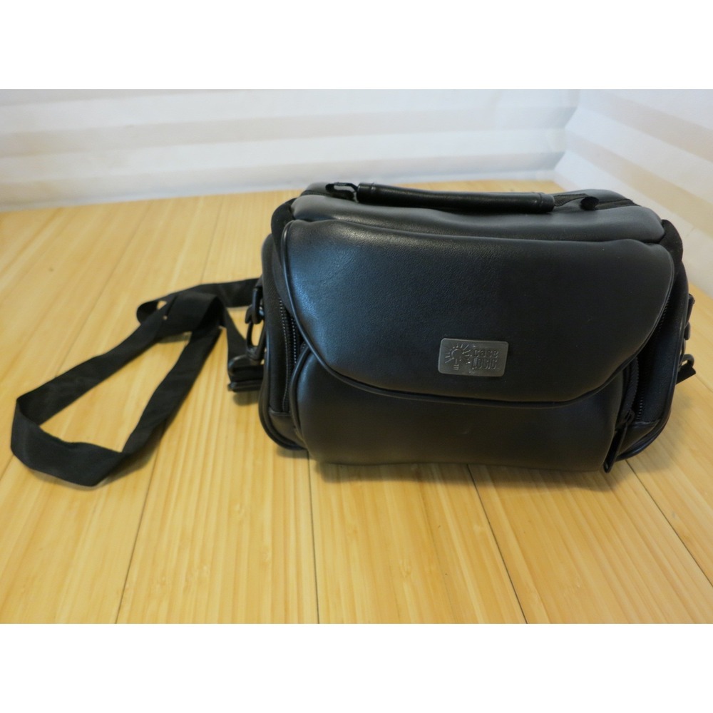 Vtg Case Logic Camera Bag Black Shoulder Strap Pockets Padded Storage 8x5x5 - Picture 3 of 10